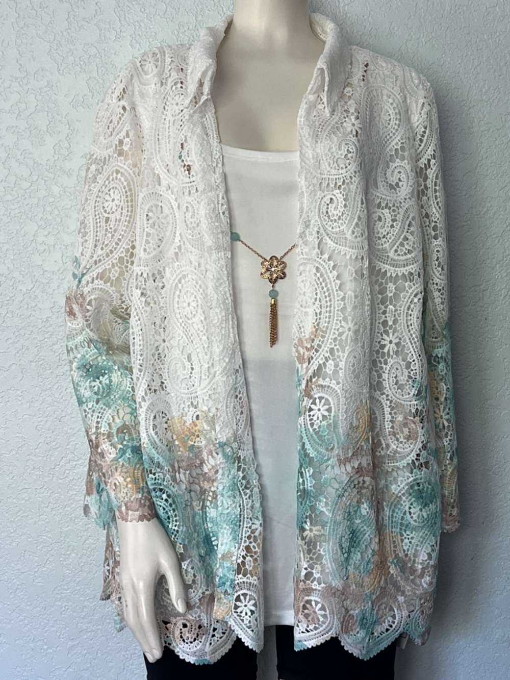 Alfred Dunner Women’s 3X Lace Top Attached Necklace Resort Blouse NWT